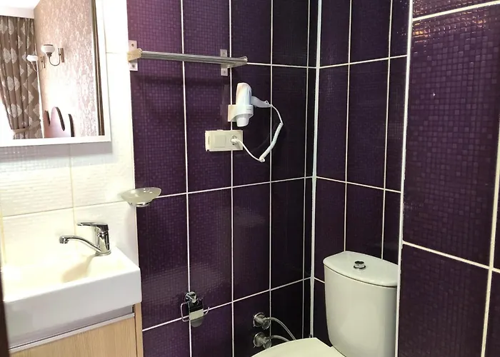 Capricorn By Otantik Κωνσταντινούπολη