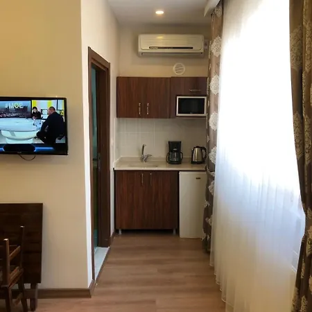 Aparthotel Capricorn By Otantik 4*