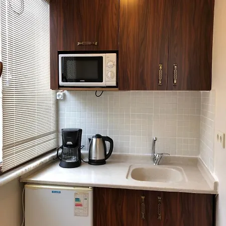 Aparthotel Capricorn By Otantik 4*