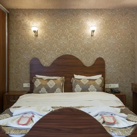 Capricorn By Otantik 4*