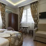Aparthotel Capricorn By Otantik